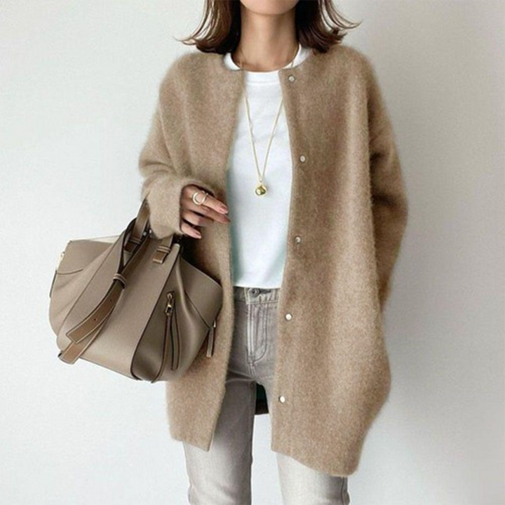 Amelia women&