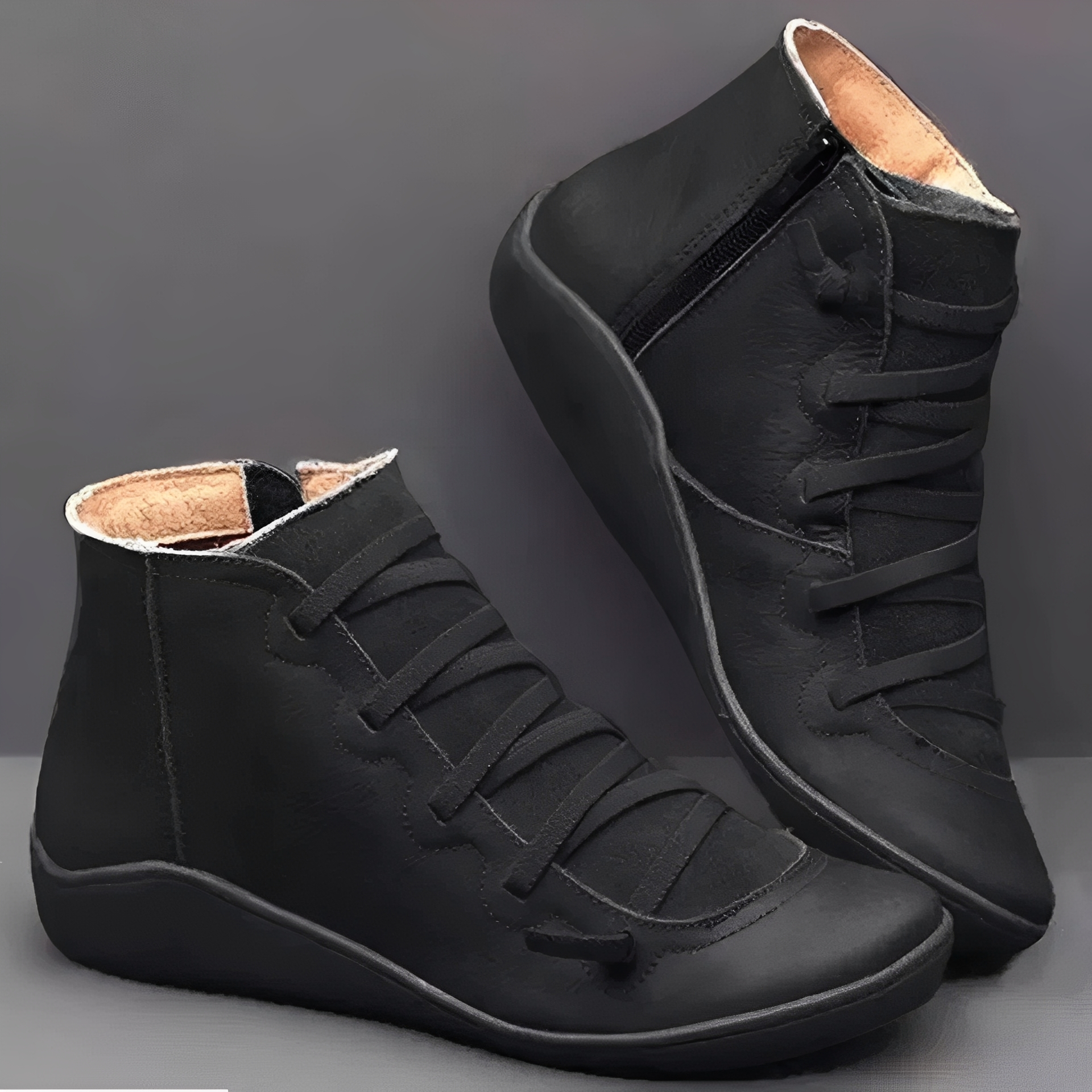 Black / 10