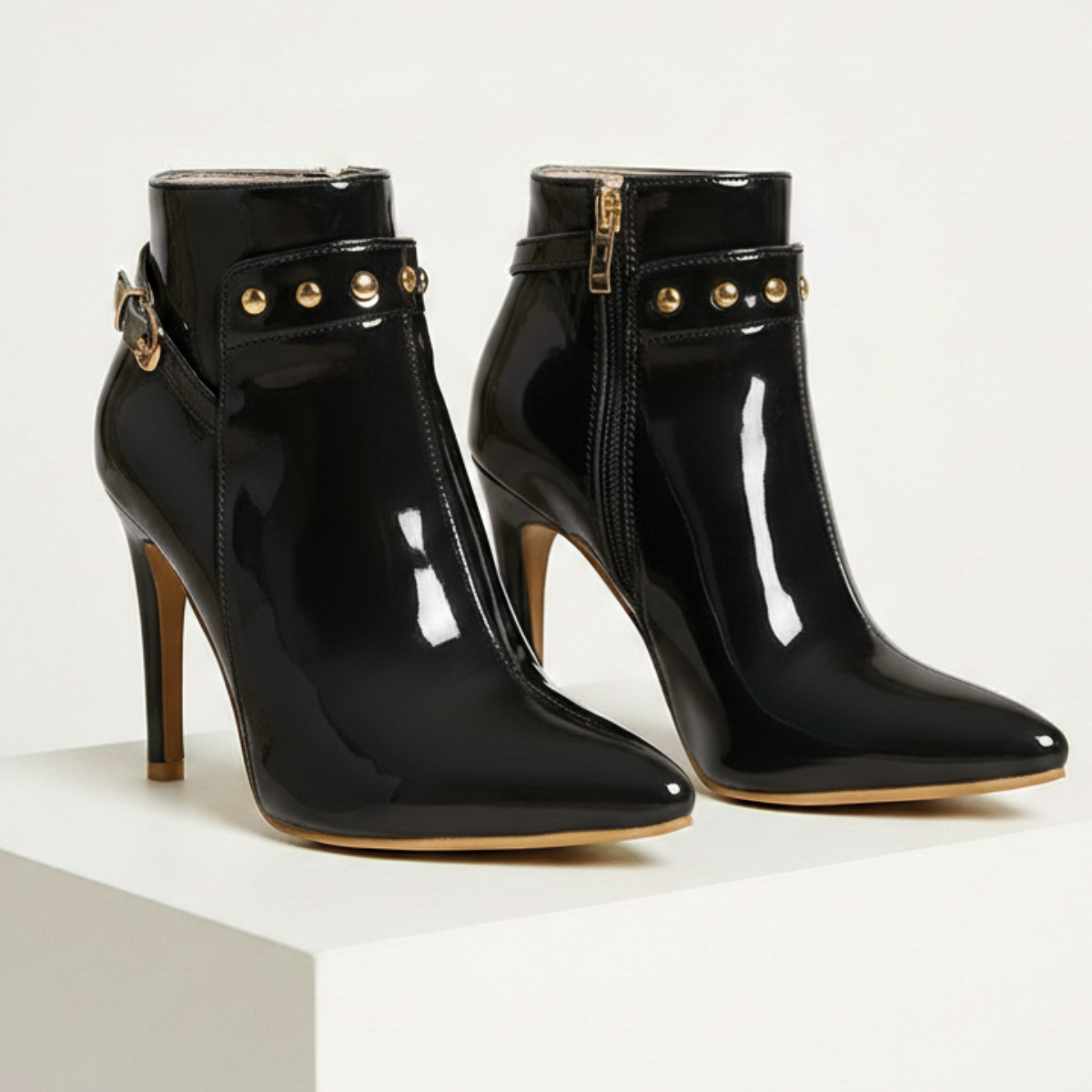Black / US 12