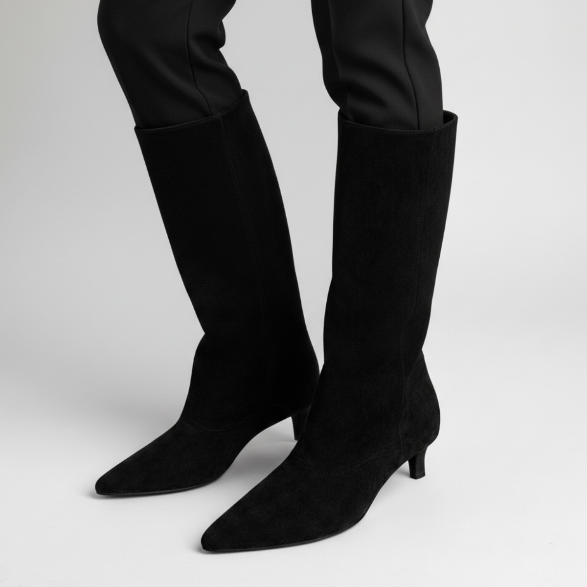 Black / US 10.5