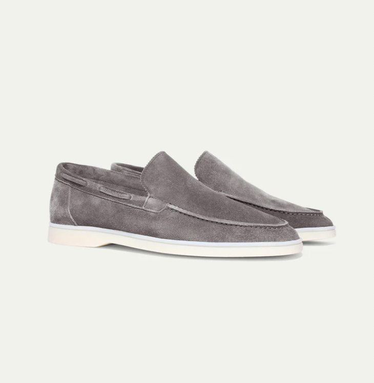 Grey / 47