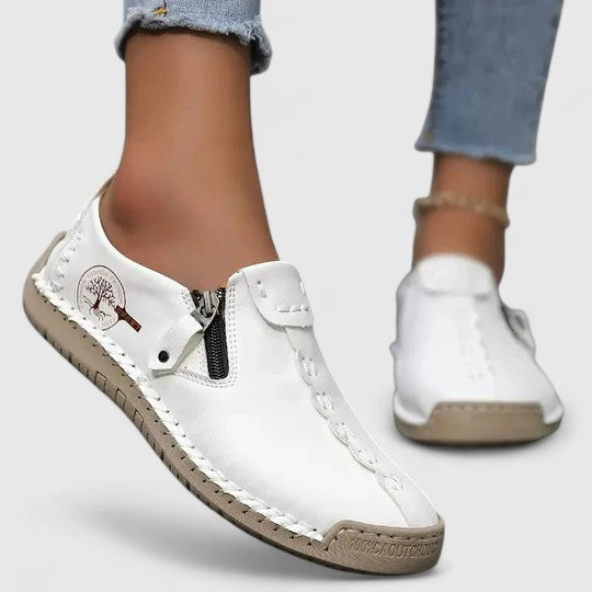 White / US 11