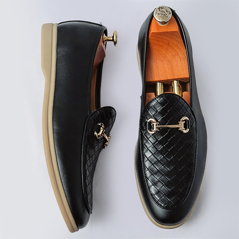 Black / 46