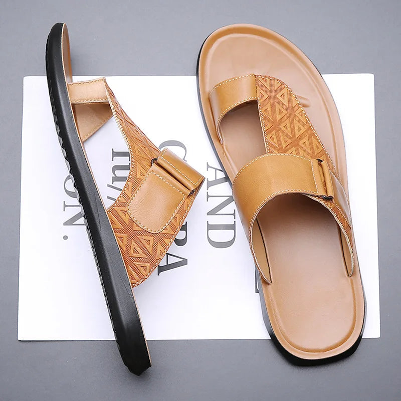 Coogee men's toe-loop leather sandals in Khaki
