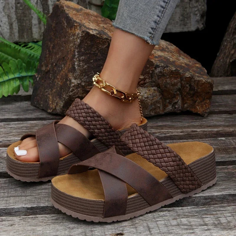 Fiora Supportive Women's Sandals – shoes