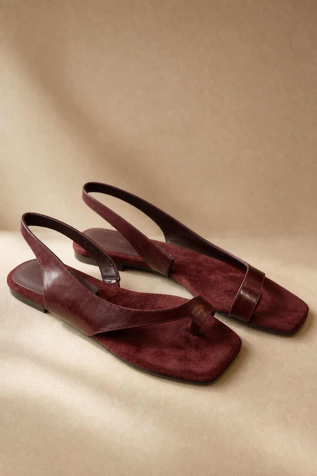 Maroon / 9.5
