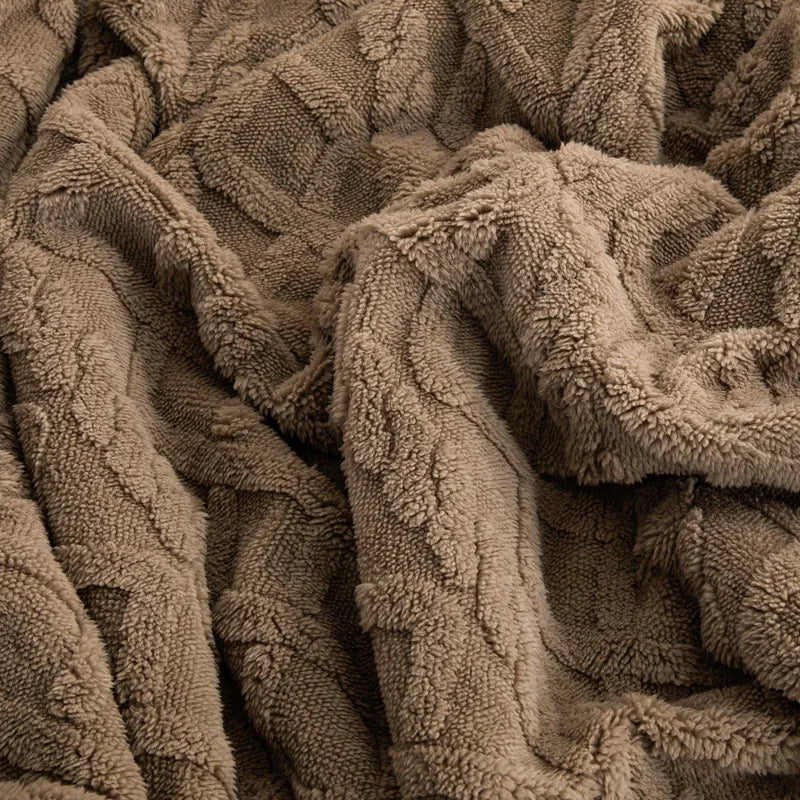 Brunico cable knit texture