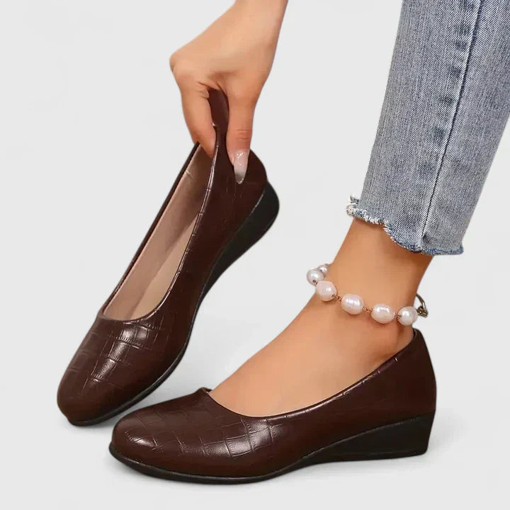 Women's flats, view 4