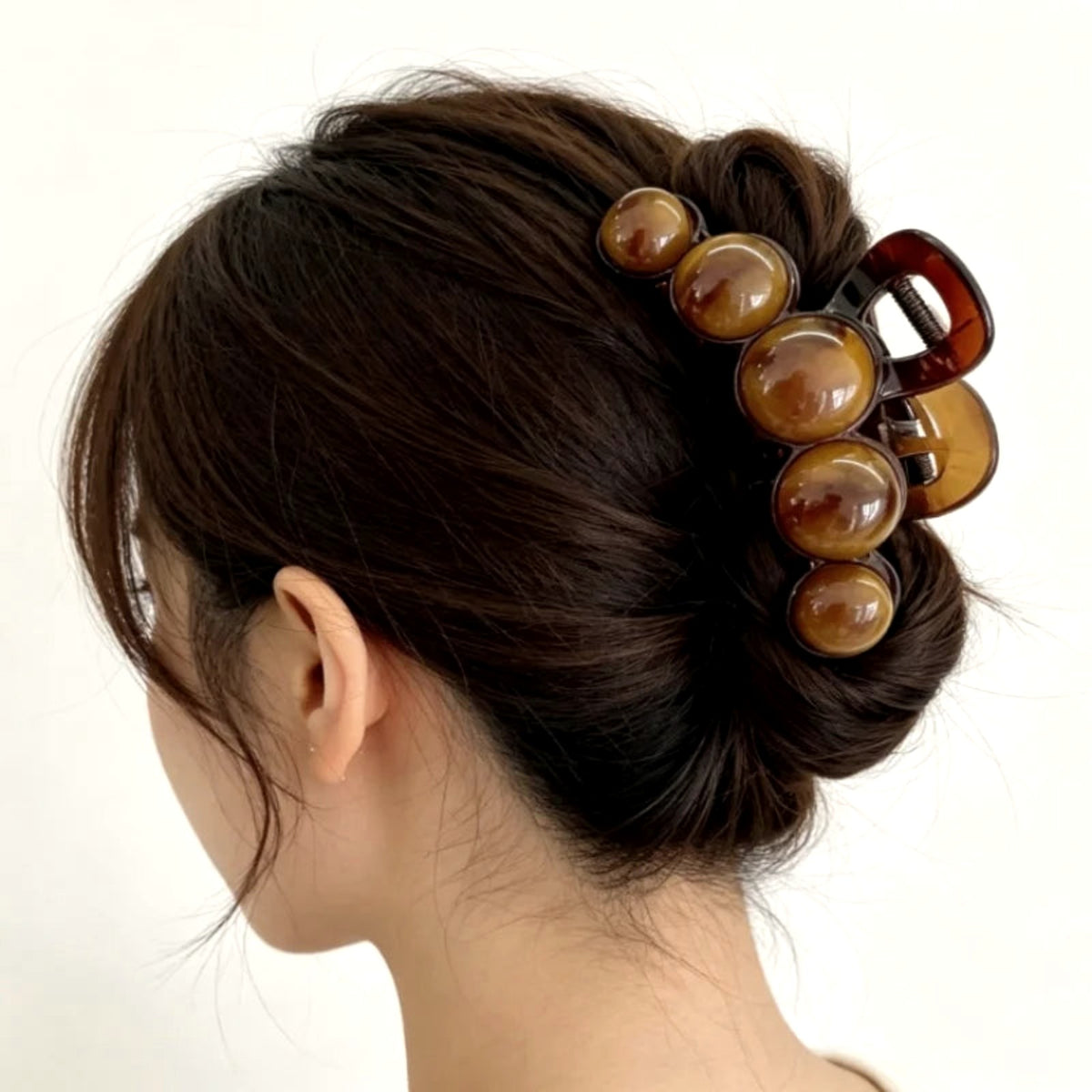 Chiara Tortoiseshell Claw Clip worn