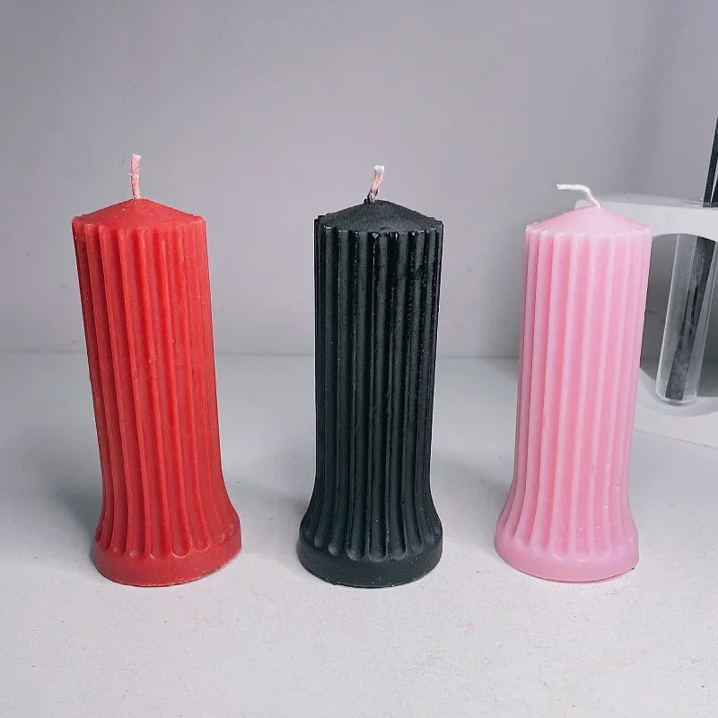 Colonna candles in three colors