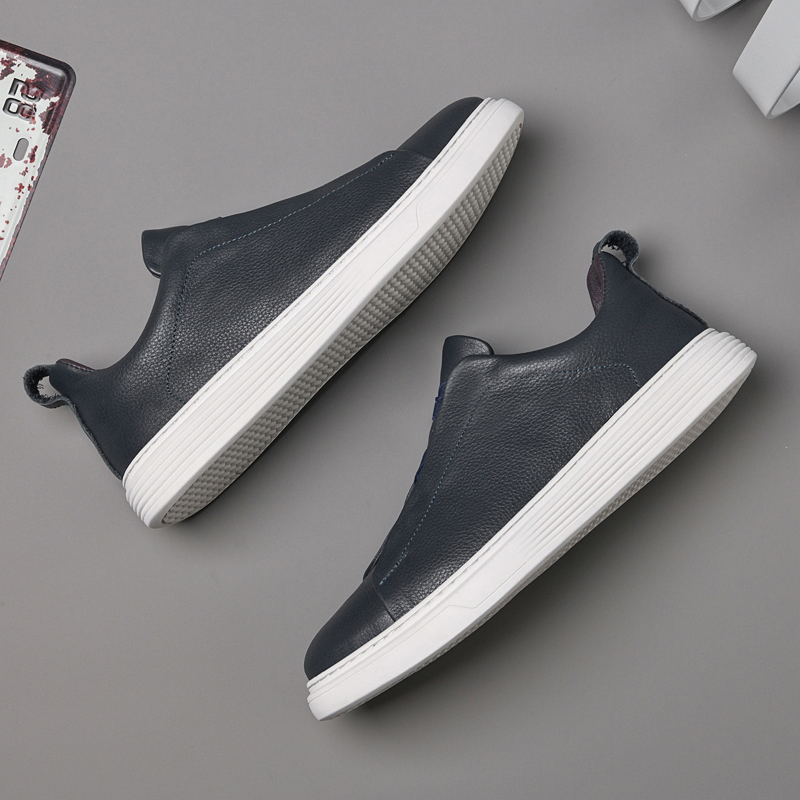 Men's leather shoes, alternate view