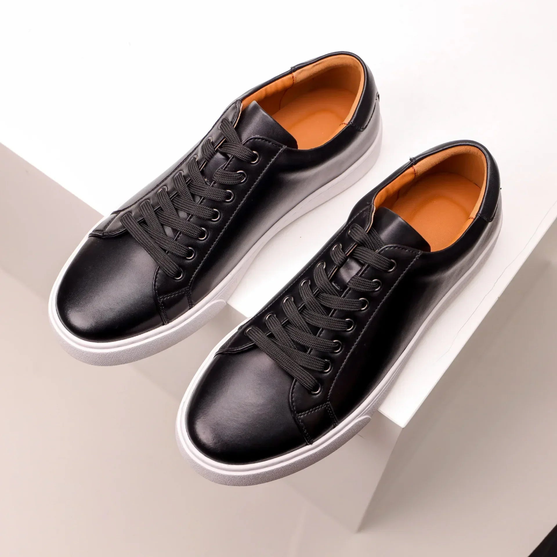 Black / US 16