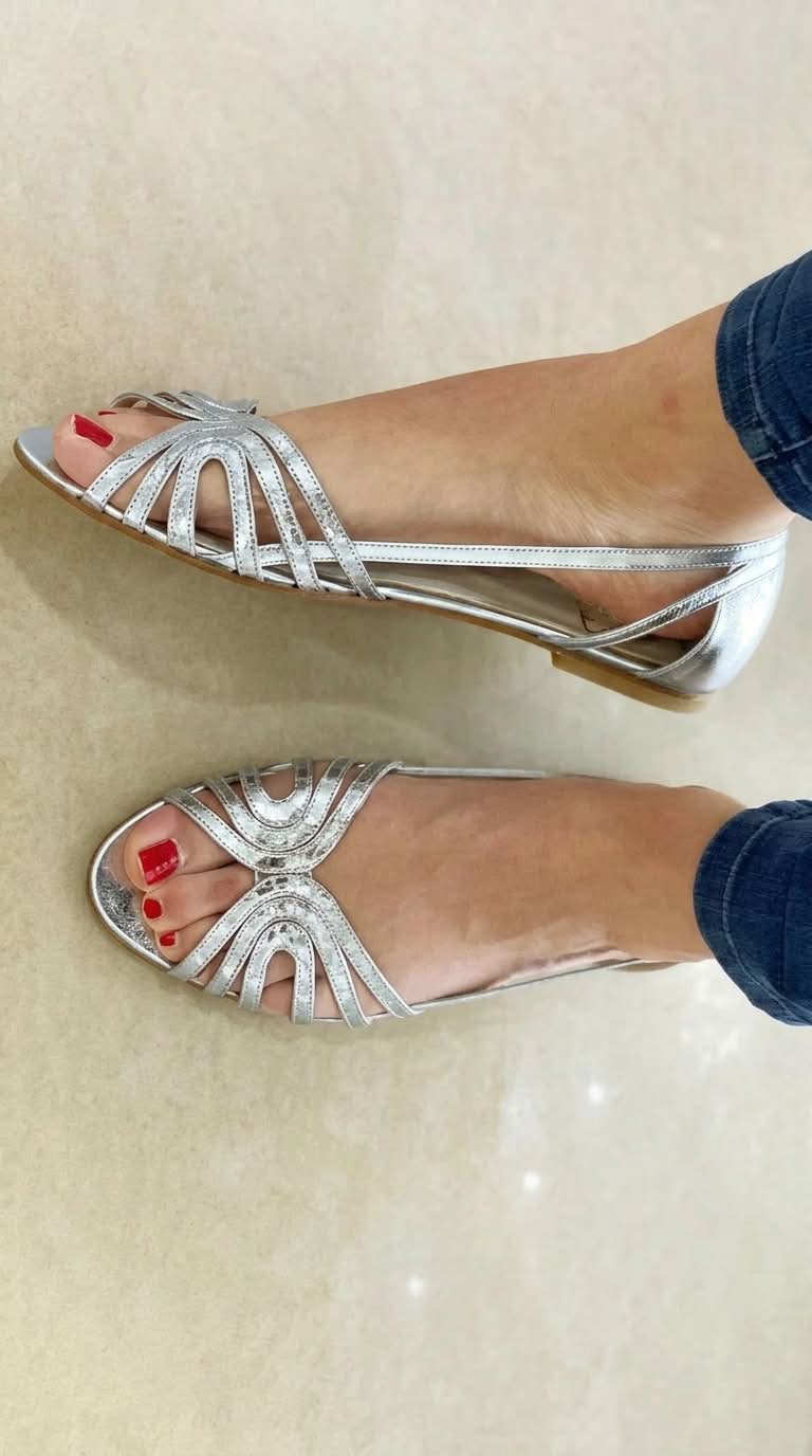 Eleonora Lightweight Golden Sandals for Summer, view 3