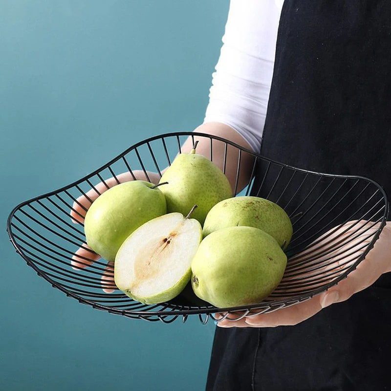 Fruttiera black wire bowl with pears
