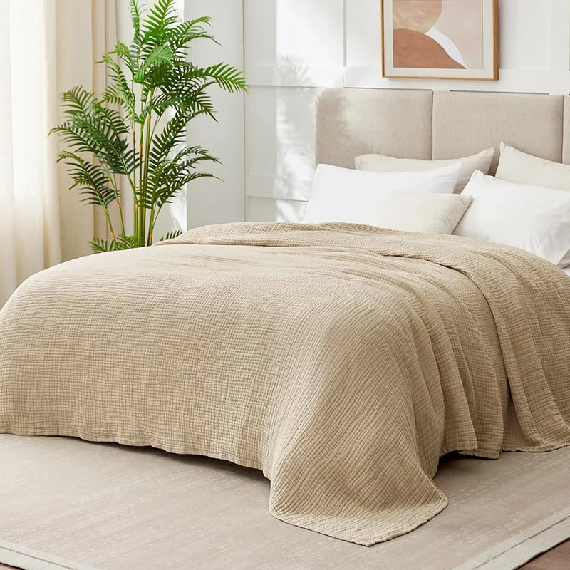 Garda muslin blanket on a bed