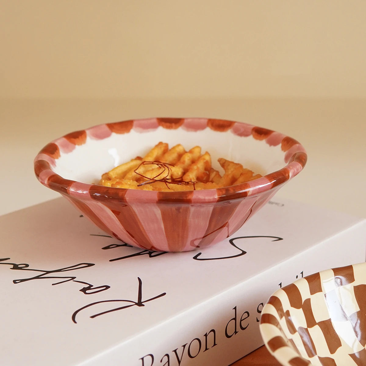 Gelateria striped bowl with pasta