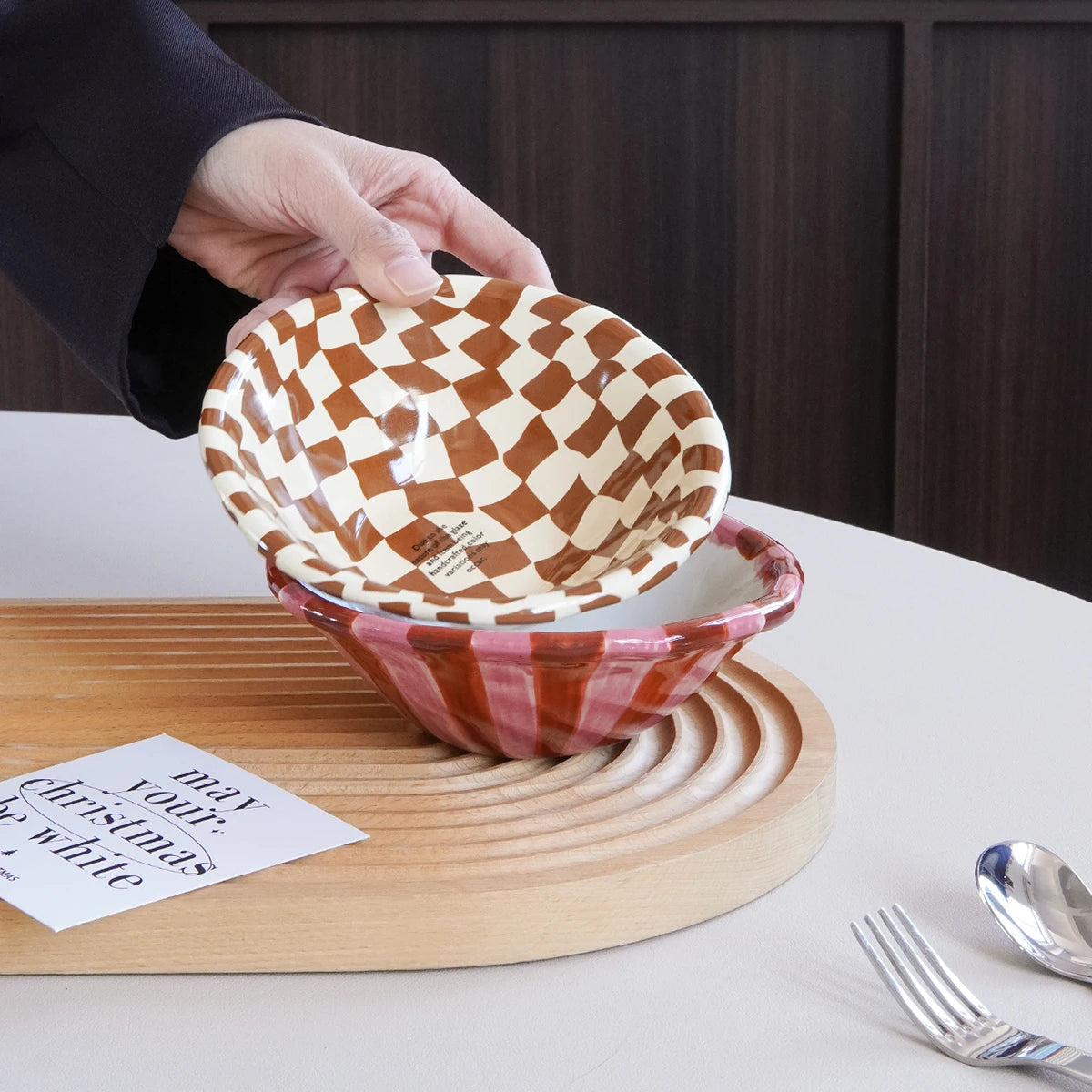 Gelateria checkered bowl in hand