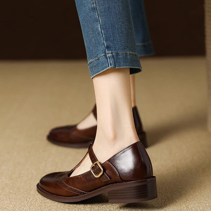 Real women's vintage leather flats, view 4