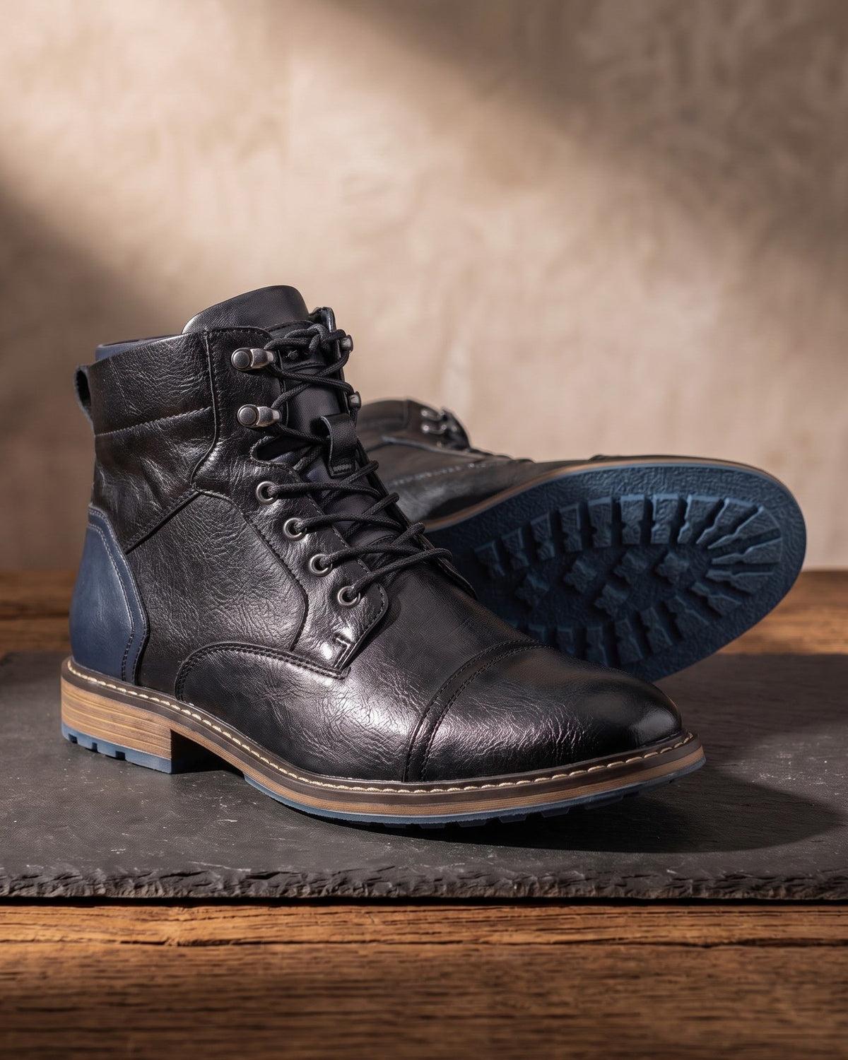 Leonardo Leather Boot in Black
