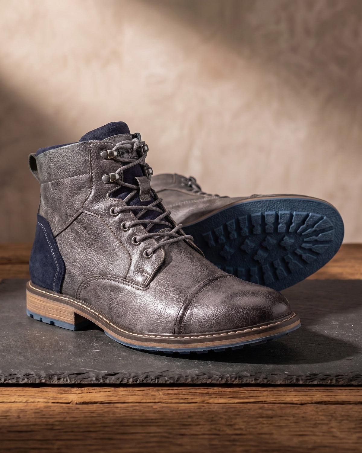 Leonardo Leather Boot in Gray