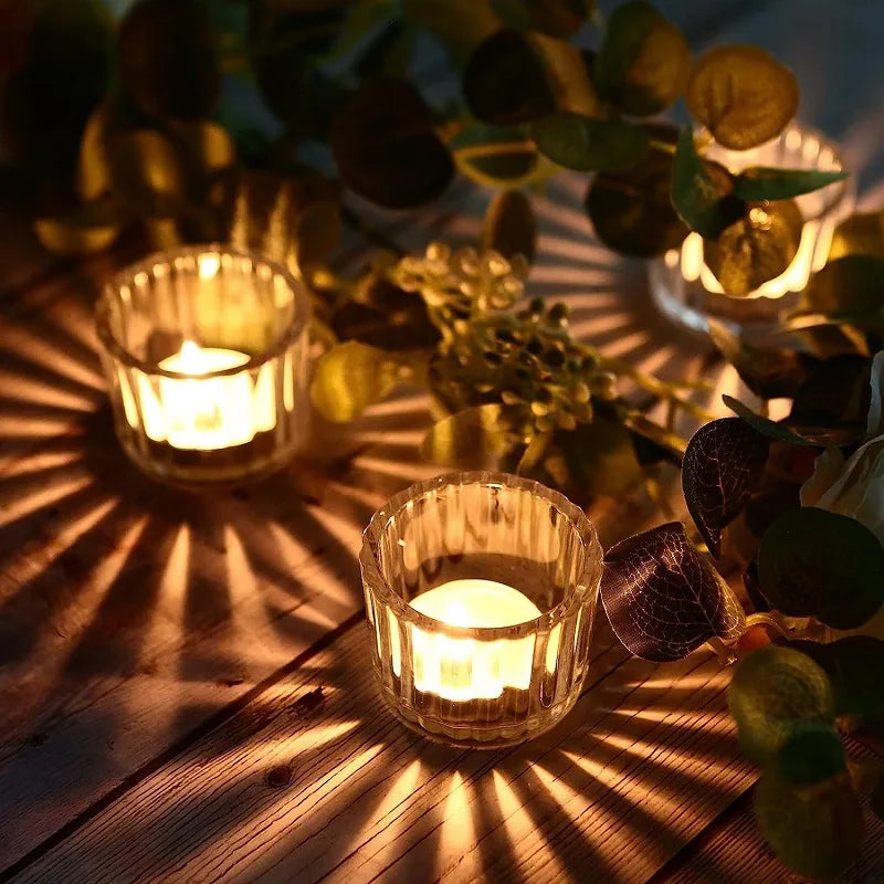 Lumino holders casting patterned light