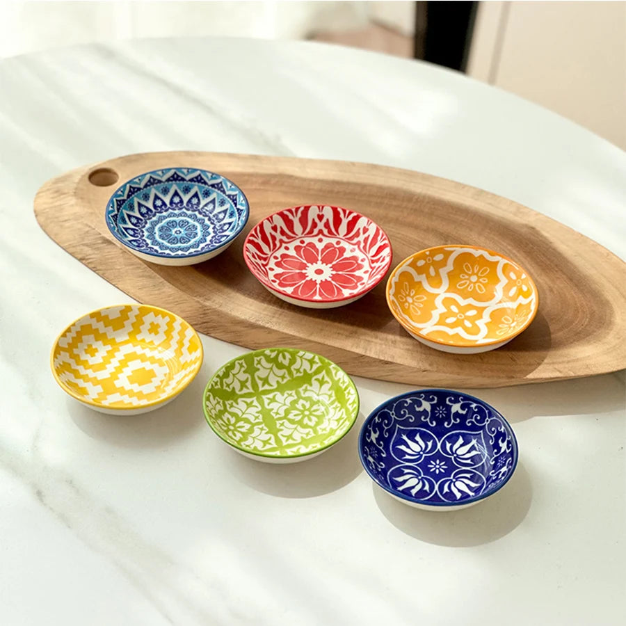 Maiolica six dishes on a wooden board