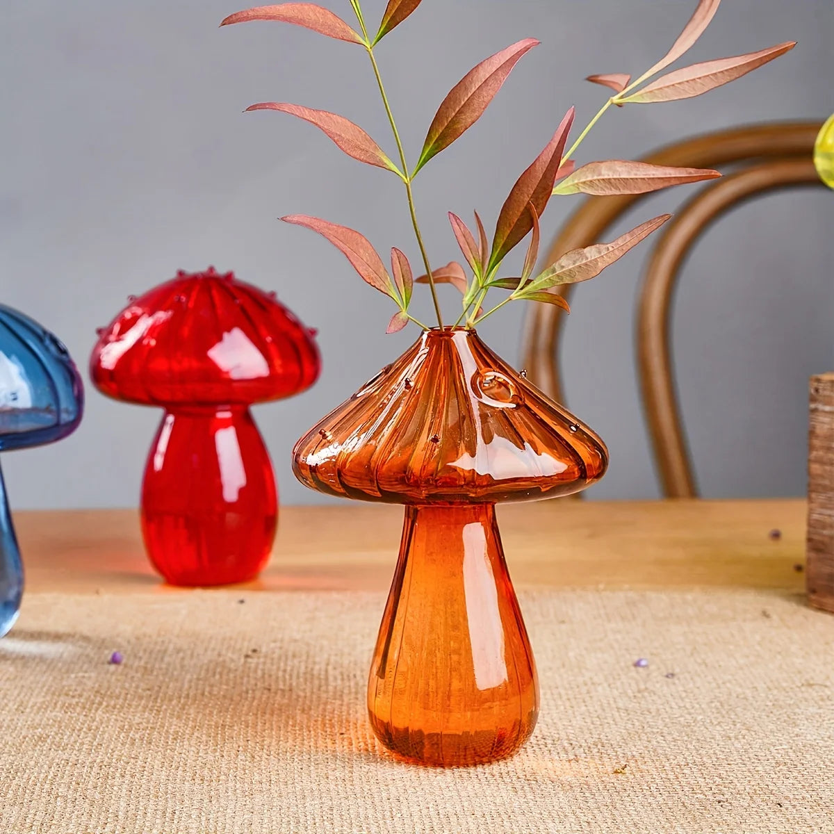 Porcino vase with a flower