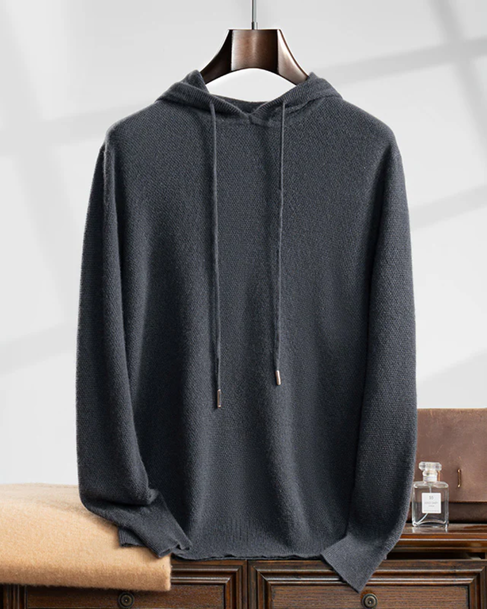 Procida men's cashmere hoodie, view 6