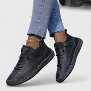 Black / US 17