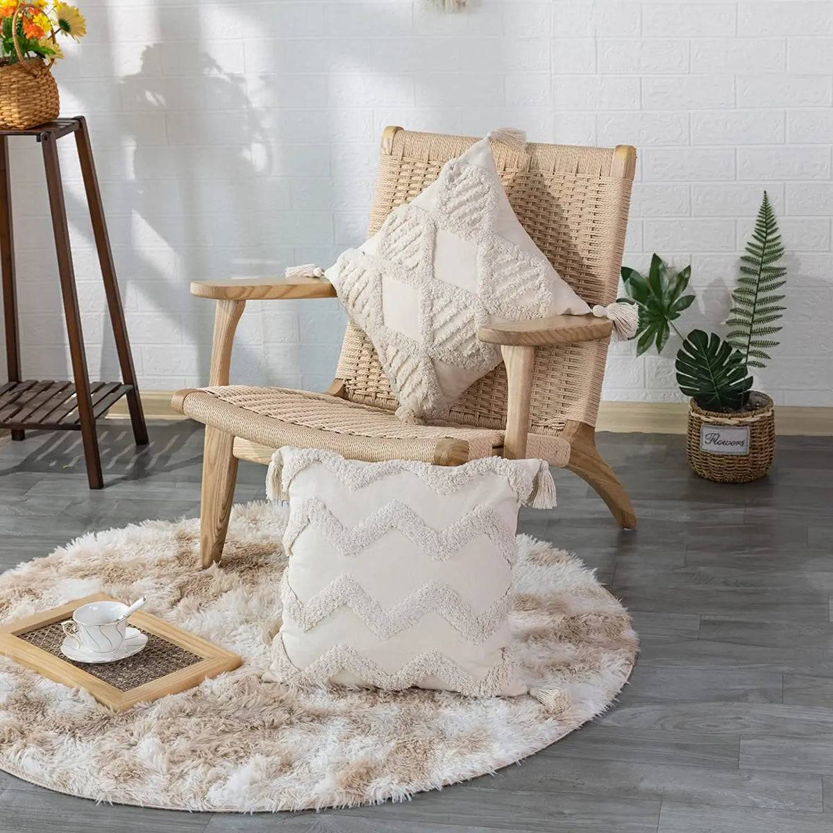 Salento cushions on an armchair