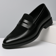 Black / US 15
