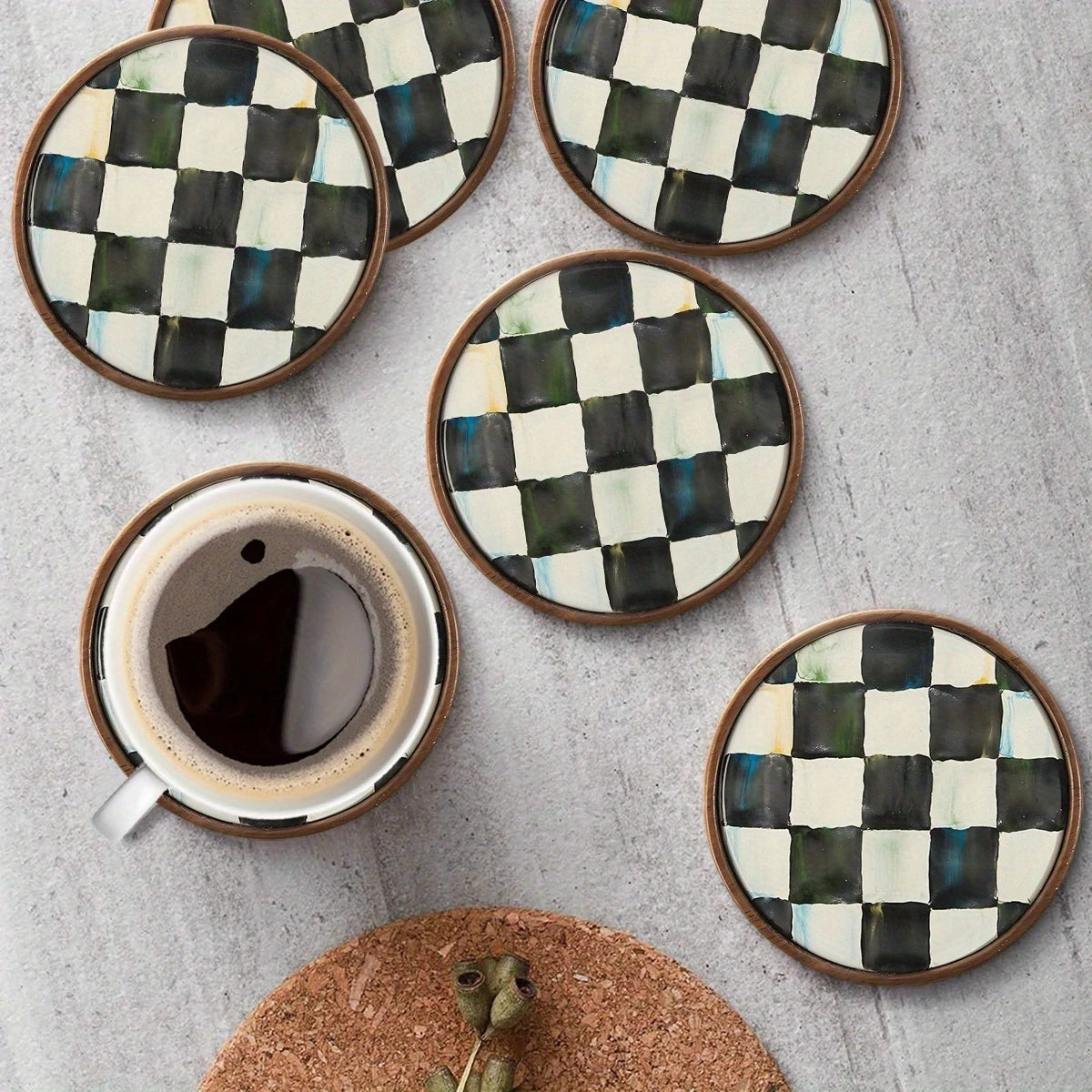 Scacco coaster with coffee