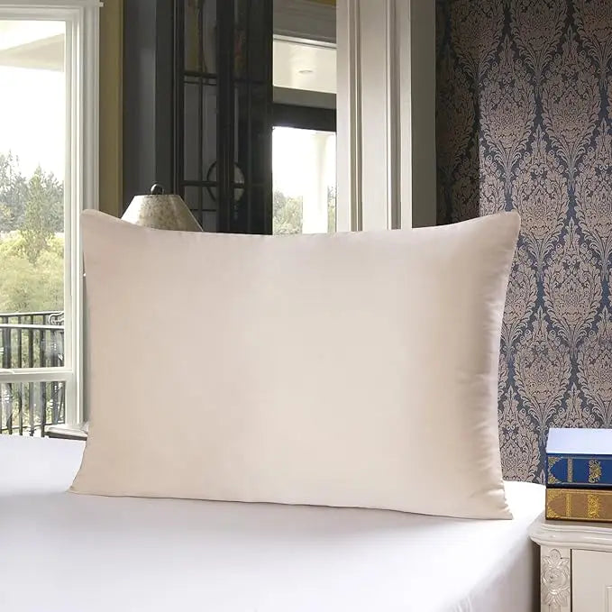 Seta silk pillowcase on a bed
