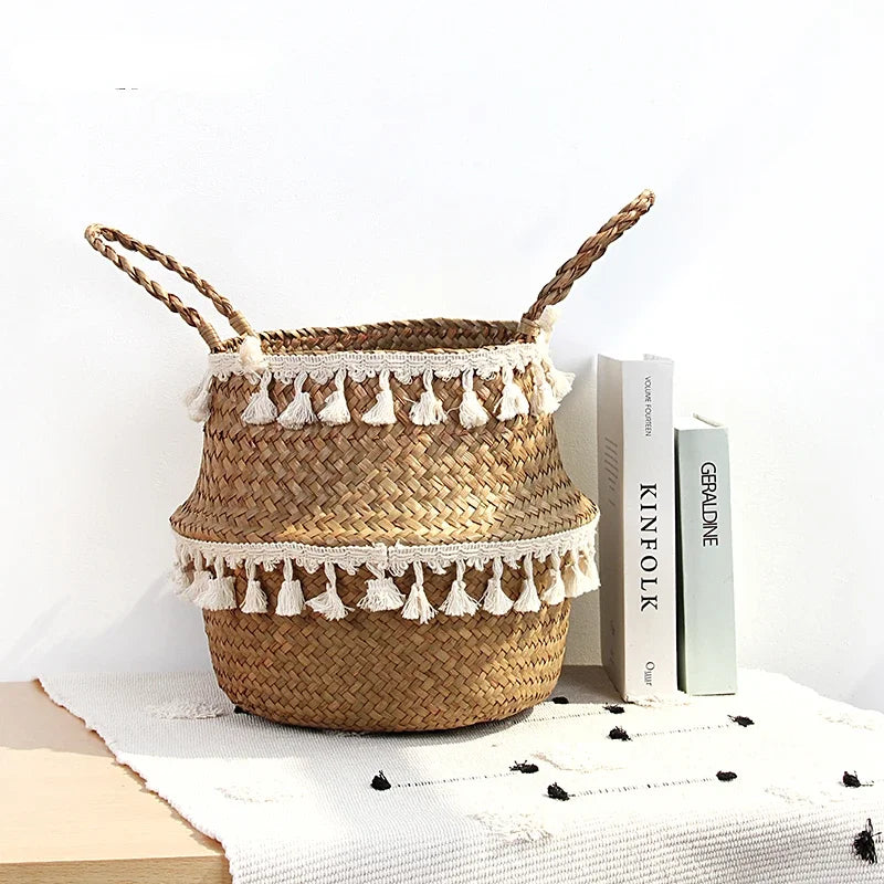 Sicilia seagrass basket with pom-poms