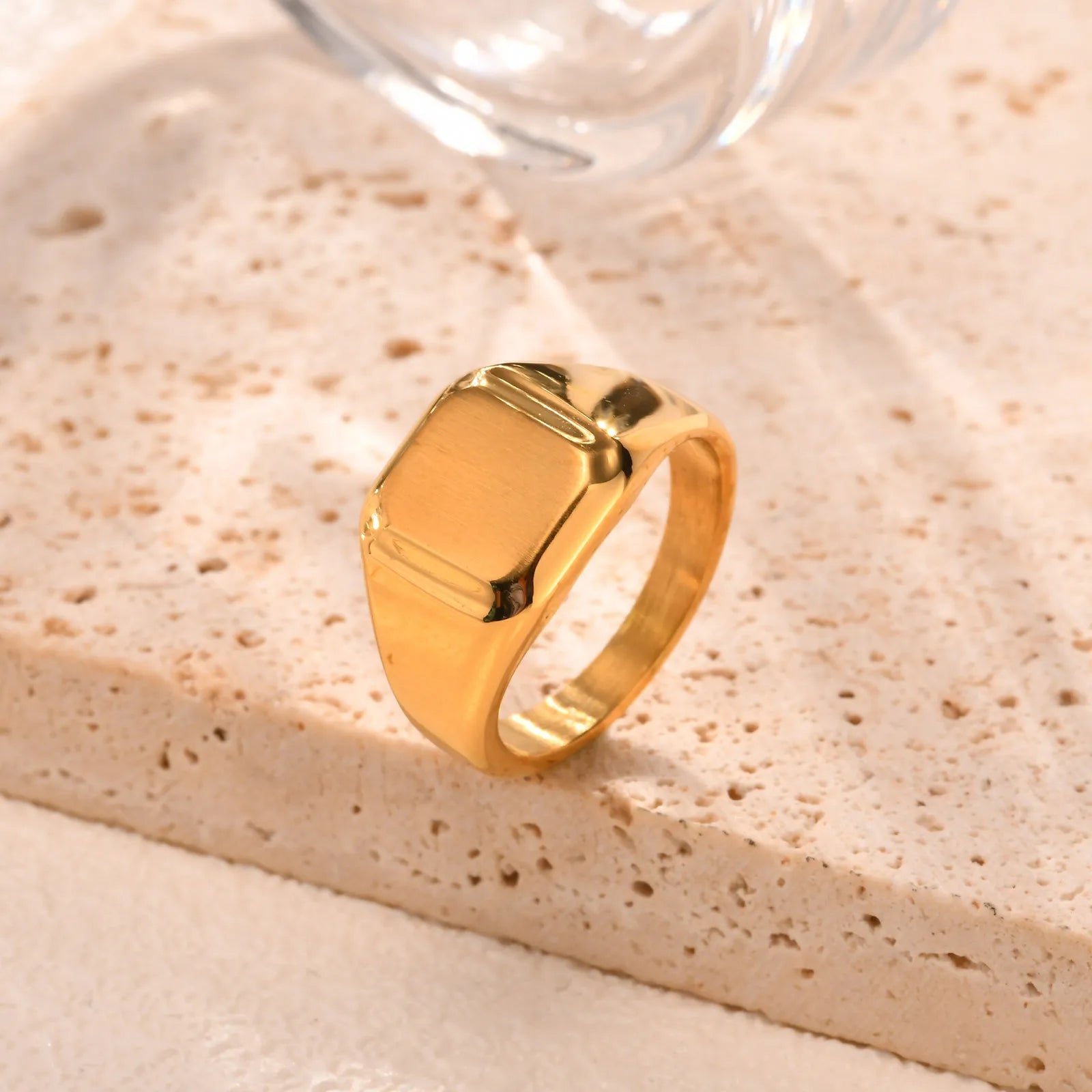 Sigillo square signet ring
