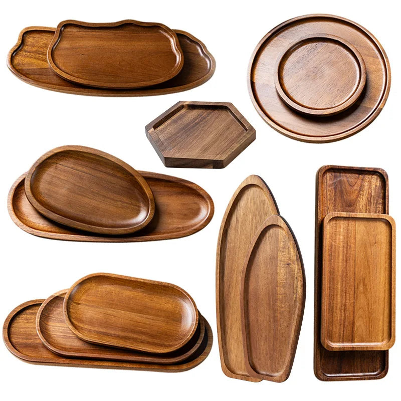 Spuntino wooden plates in six shapes