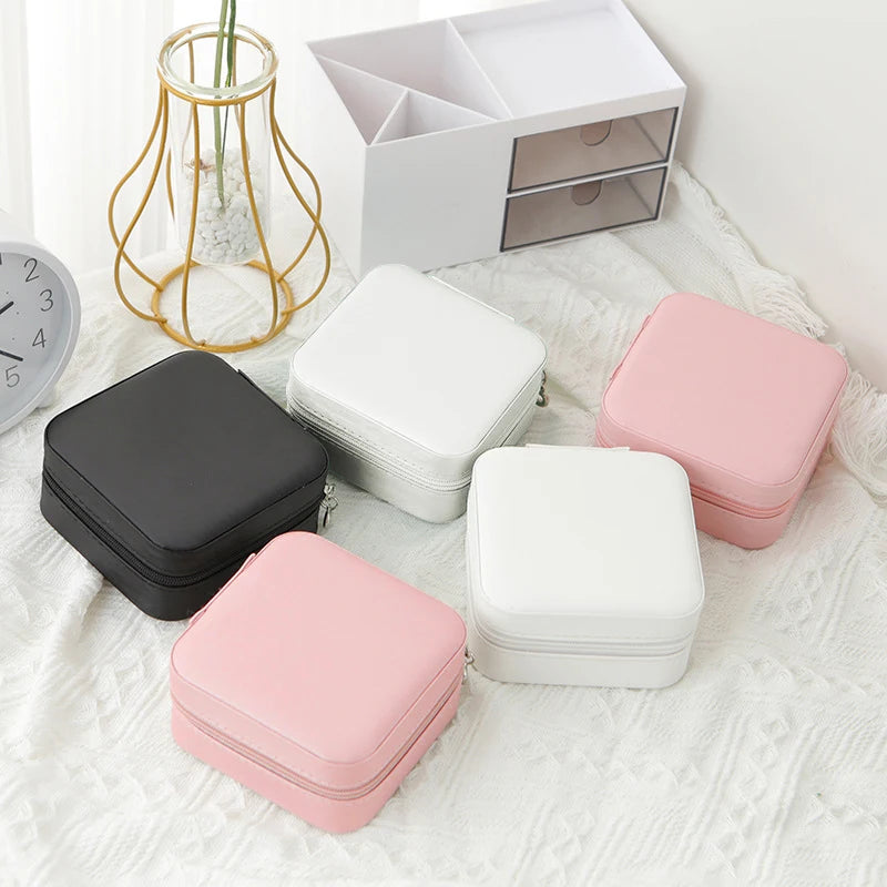Viaggio jewelry boxes in three colors