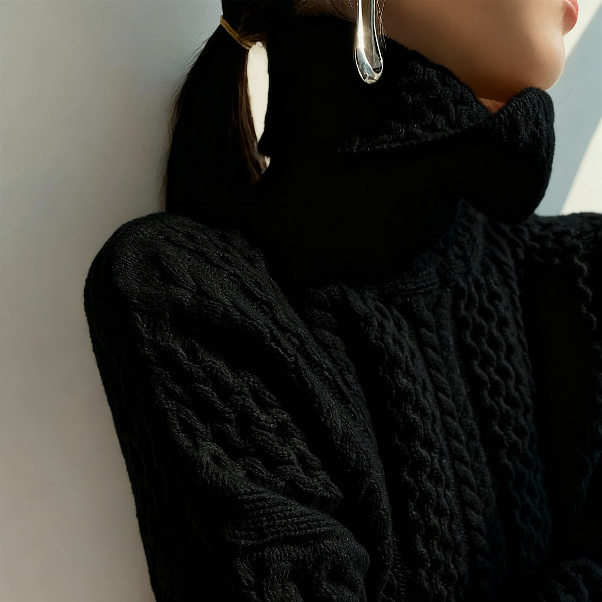 Vivara Cashmere Sweater – women's sweaters, view 3