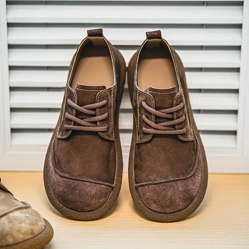 Brown / 44