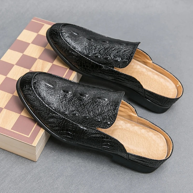 Black / 46